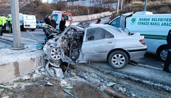 Ankara'da feci kaza! Kontrolden çıkıp direğe çarptı: Aynı aileden 4 kişi hayatını kaybetti